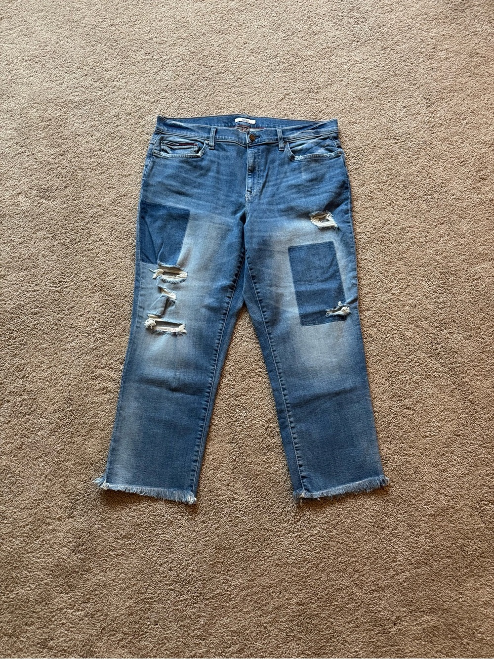 Brand New Women’s Size 14 Tommy Hilfiger Patchwork Denim Jean Capris